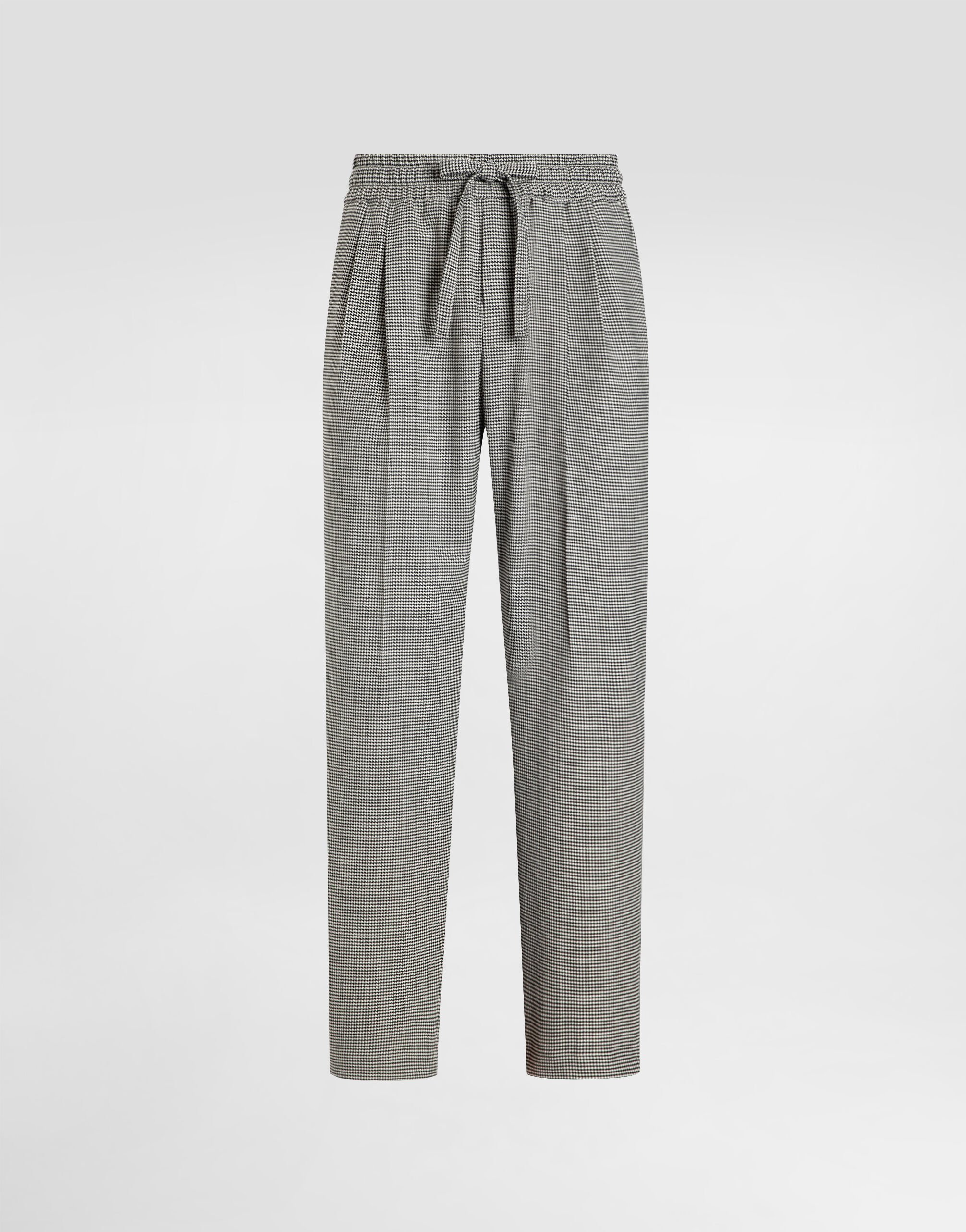 Men's Trousers, Shorts, and Bermuda Shorts | Dolce&Gabbana®