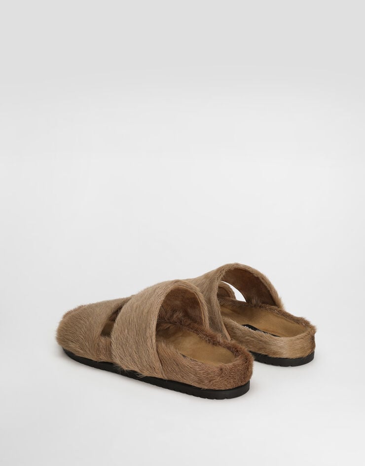 Dolce & Gabbana Sandalias DG Casual en piel de cabrito Beige A80574A0089