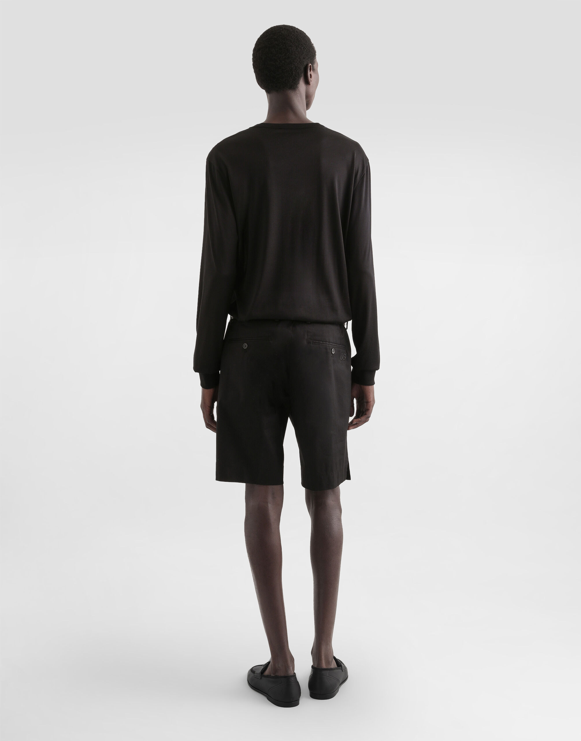 ブラックのメンズ シルク ヘンリーネック ロングスリーブ Tシャツ