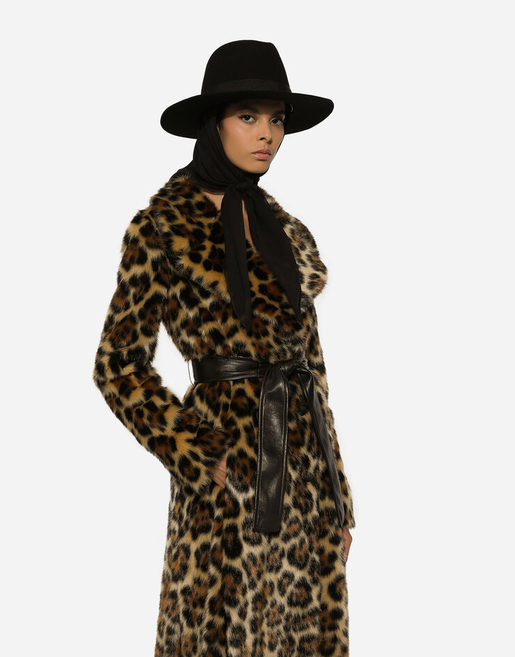 Dolce & Gabbana Cappotto lungo in ecopelliccia stampa leo Stampa F0E1KFFJSCU