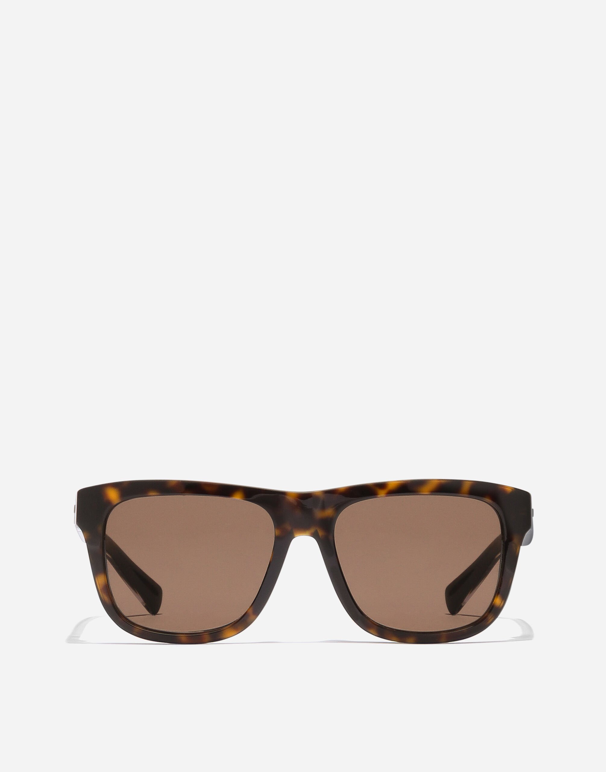 DOLCE＆GABBANAサングラス メンズ サングラス：様々なフォルムと色遣い | DG®