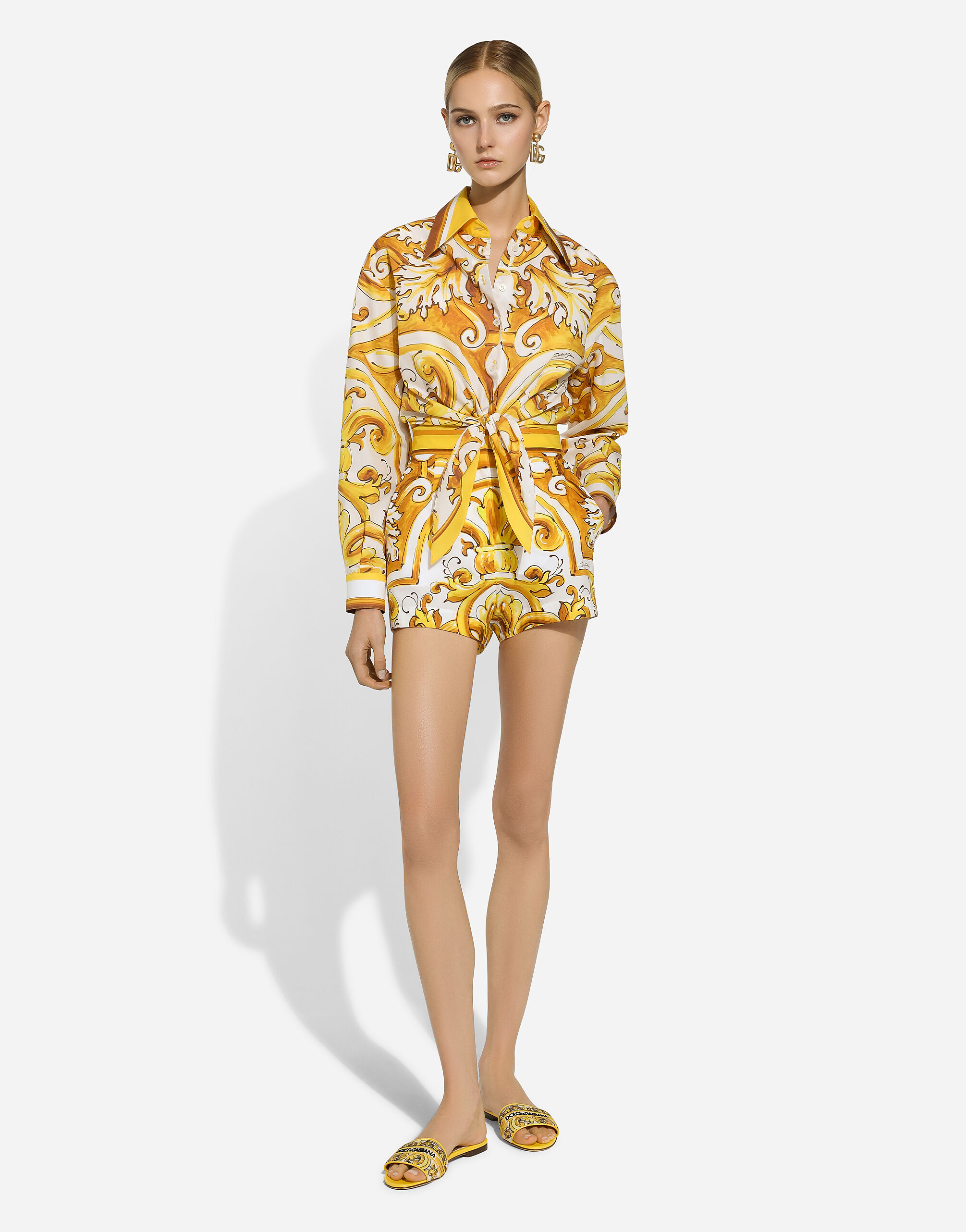 Cropped cotton poplin shirt with majolica print