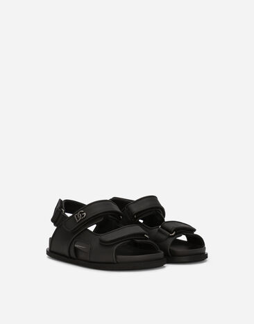 Dolce & Gabbana Sandales en cuir de veau à logo DG en métal Noir DA5098A1293