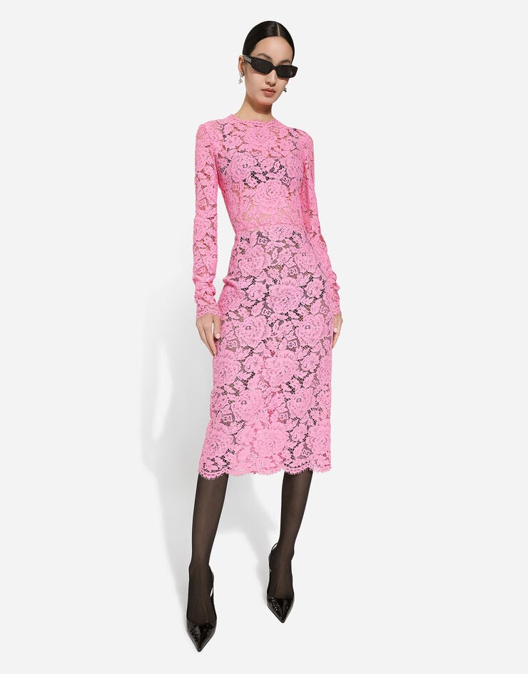 Dolce & Gabbana Vestido de tubo de encaje cordonetto floral con logotipo Rosa F6M0DTHLM7L
