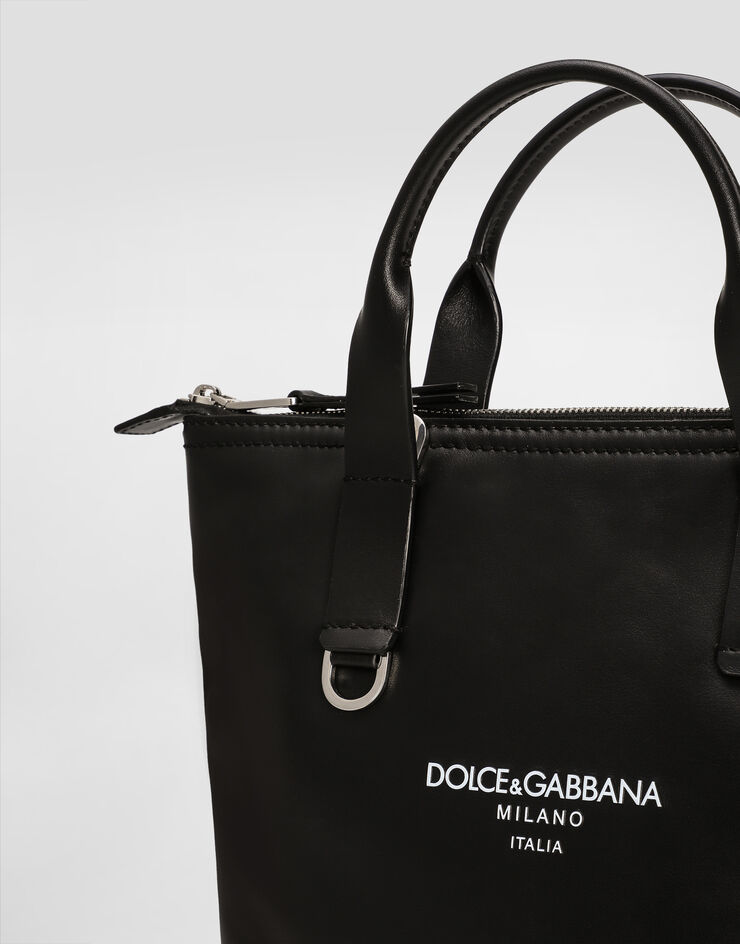 Dolce & Gabbana حقيبة تسوق صغيرة من جلد عجل أسود BM2384A6E48