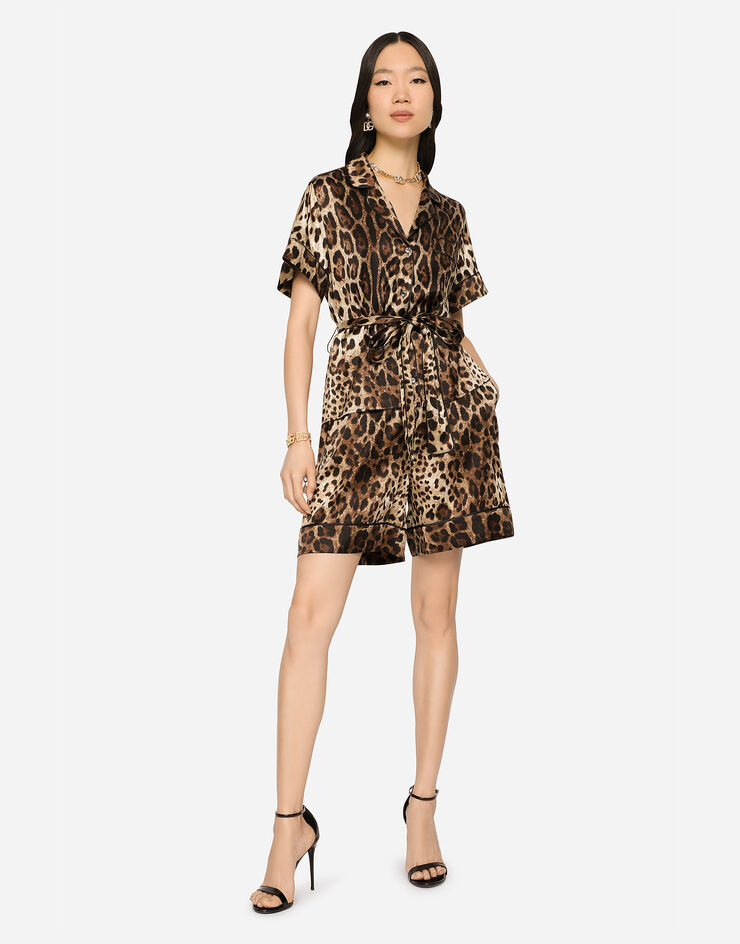 Dolce & Gabbana Bluse aus Seide mit Gürtel Animal-Print F5G67TFSAXY