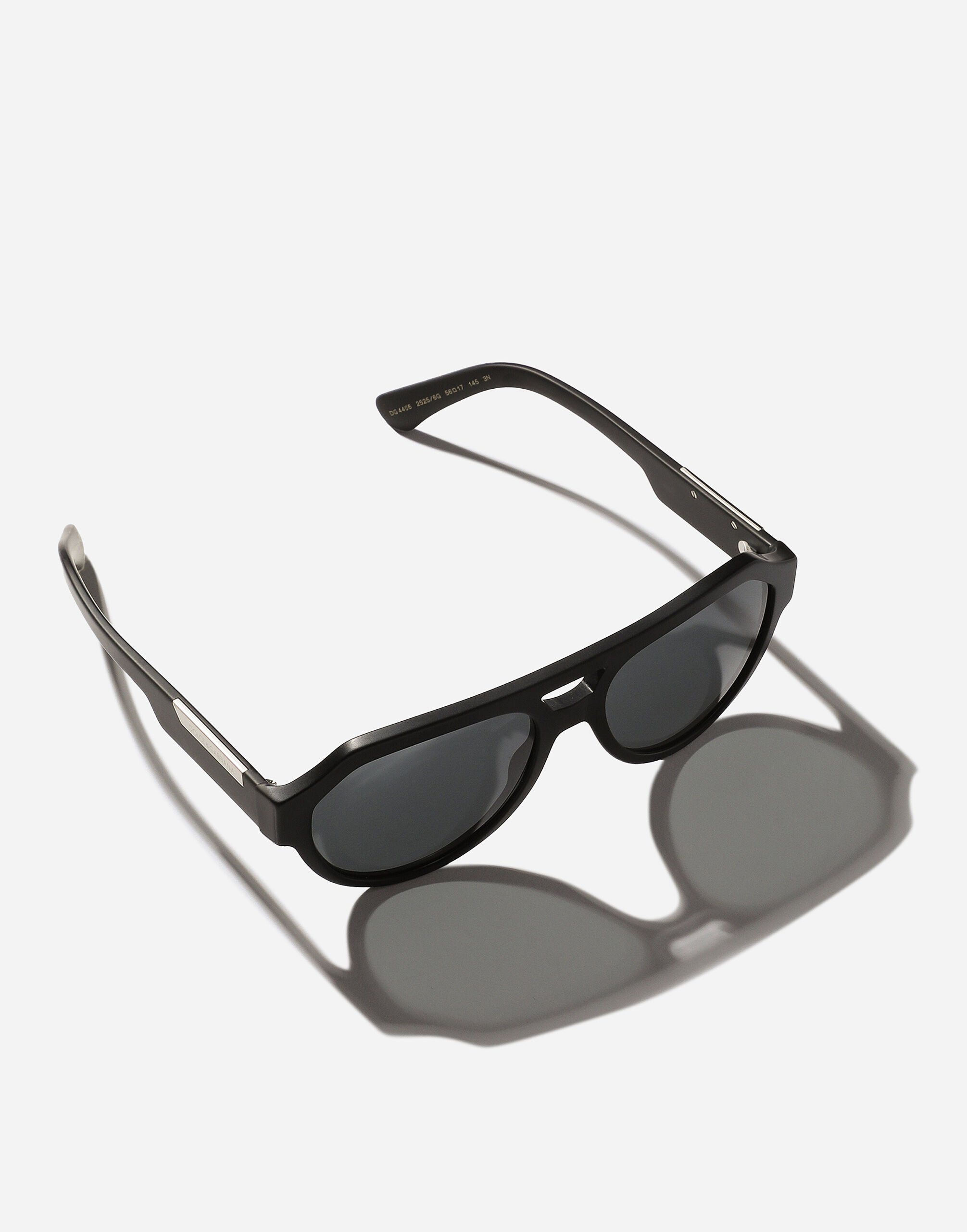 Mirror logo sunglasses in Black for Men | Dolce&Gabbana® US