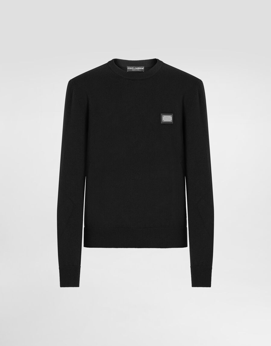 Wool round-neck sweater with branded tag