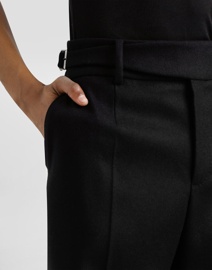 Dolce & Gabbana Wool trousers Black GP110THU2A8