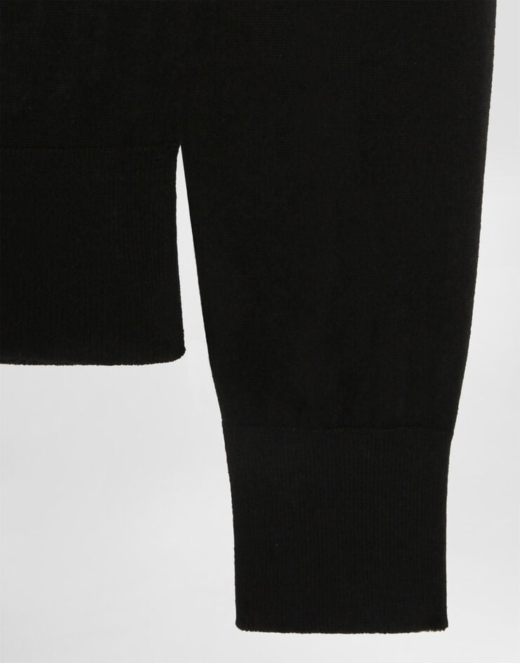 Dolce & Gabbana Cashmere turtleneck pullover Dolce & Gabbana Cashmere turtleneck pullover Black FXW94TJBW24