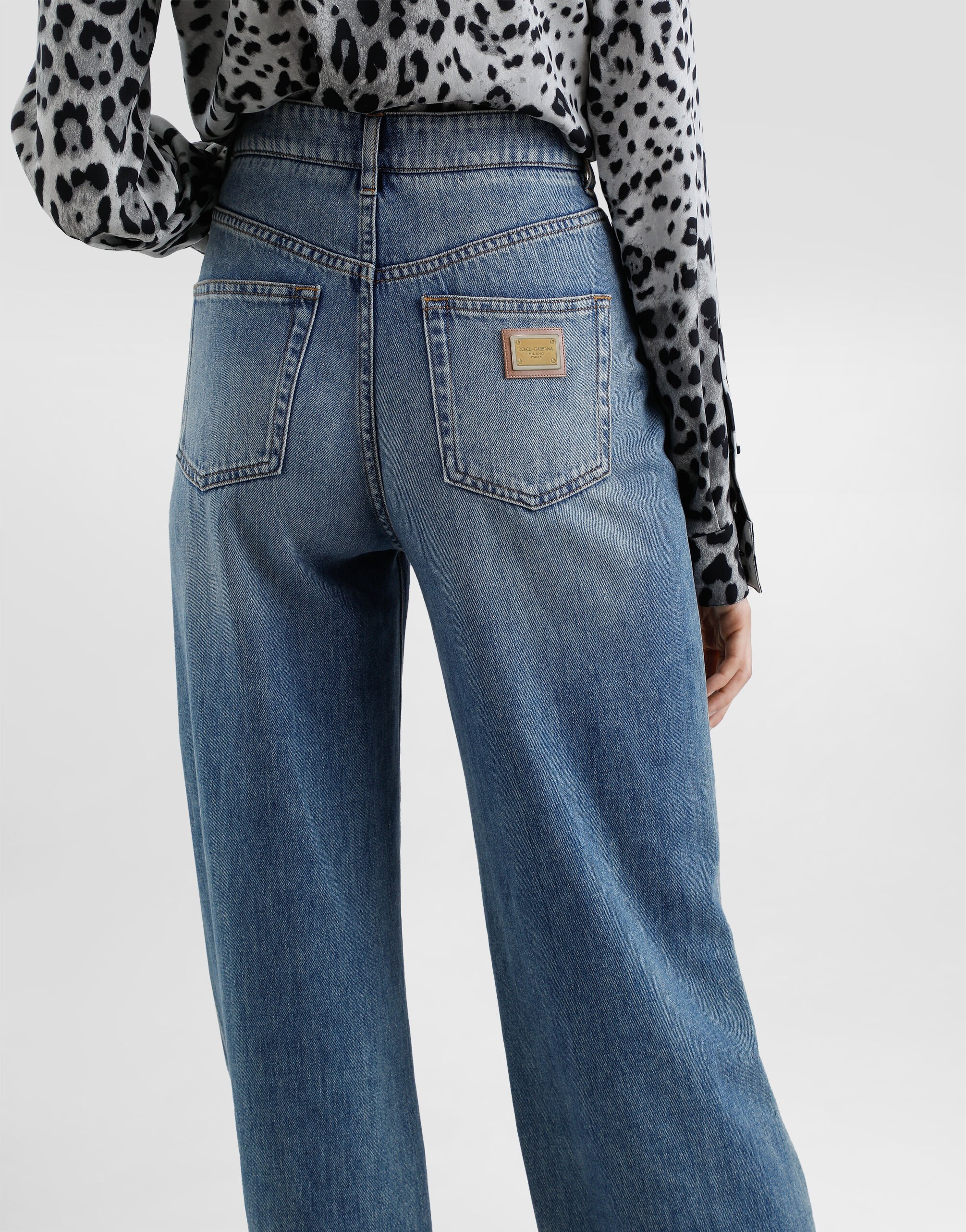 ショートパンツ DOLCE  GABBANA Women Straight Pants FTC8QDG8MM2 S9001 BLUE Flared denim jeans in Blue for Women | Dolce&Gabbana® US