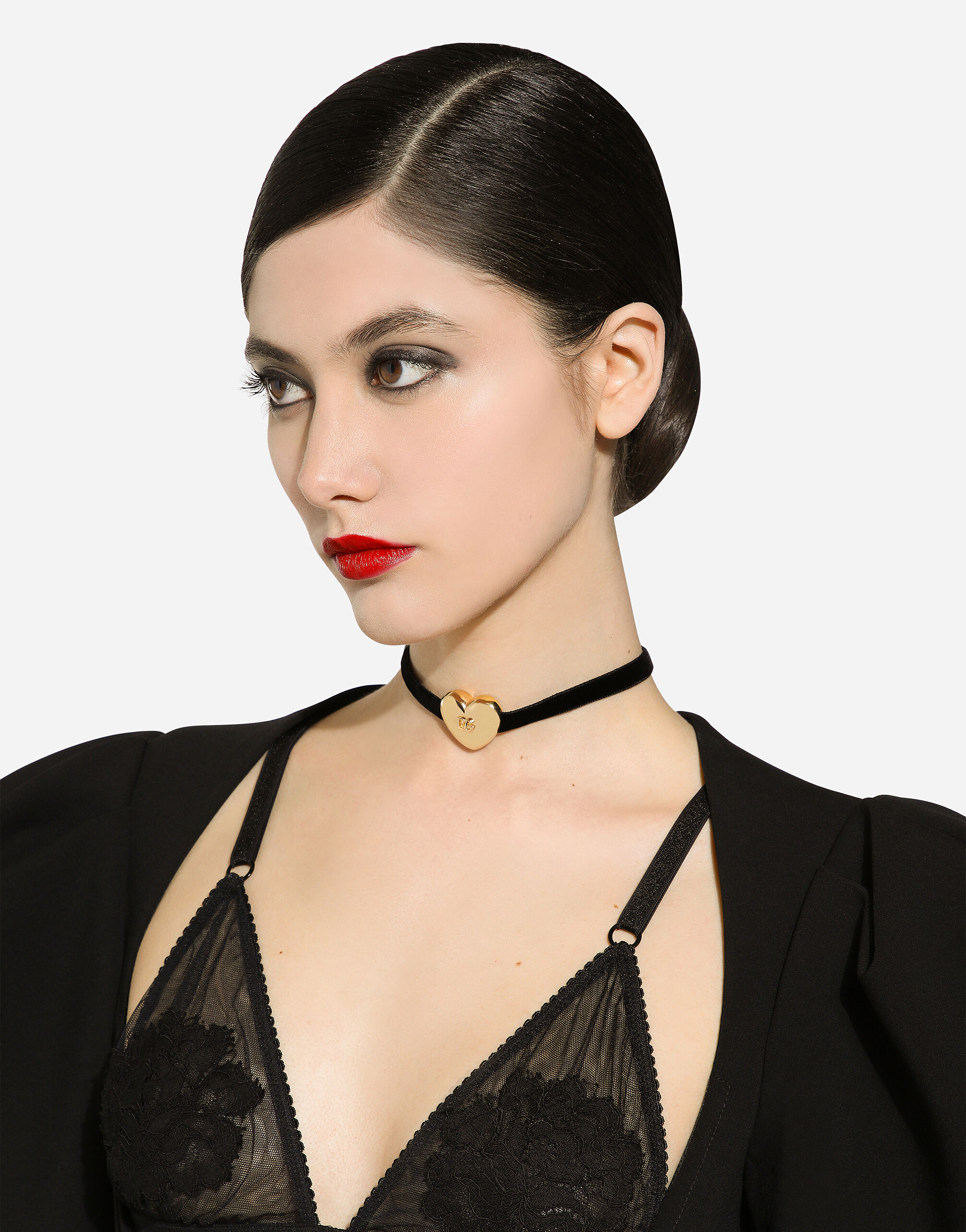 Velvet ribbon choker top