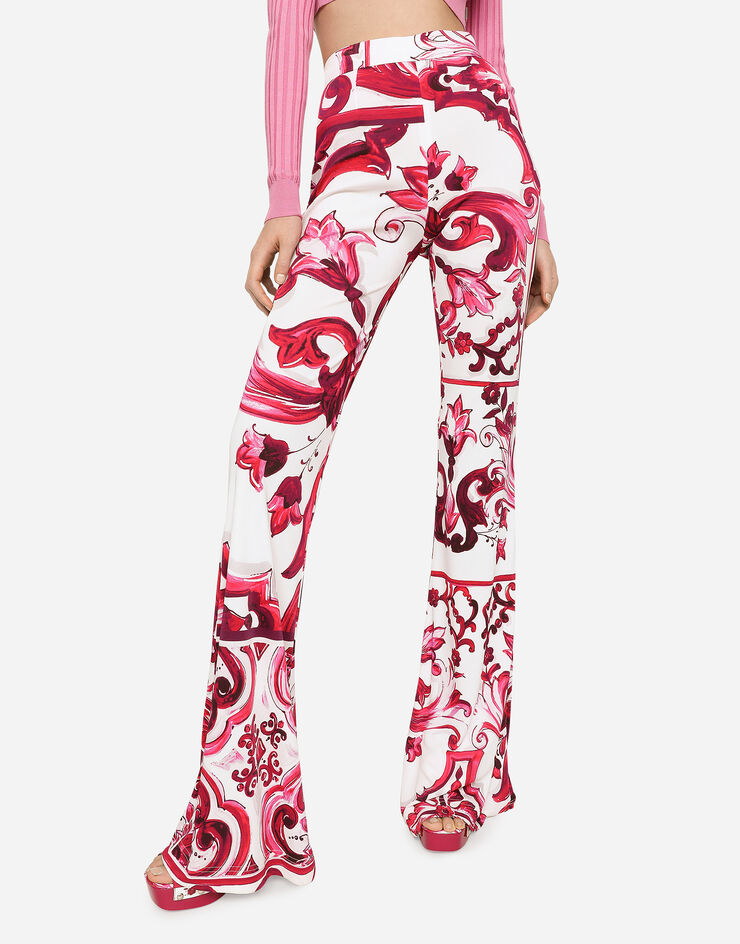 Dolce&Gabbana Pantalon patte d’éph en organsin à imprimé majoliques Multicolore FTCVTTFS8C0