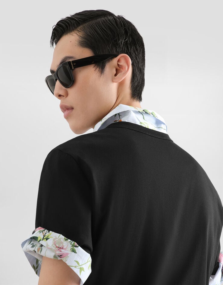 Dolce & Gabbana Cotton t-shirt with logo plate Dolce & Gabbana Cotton t-shirt with logo plate Black G8PV1TG7Q1Q