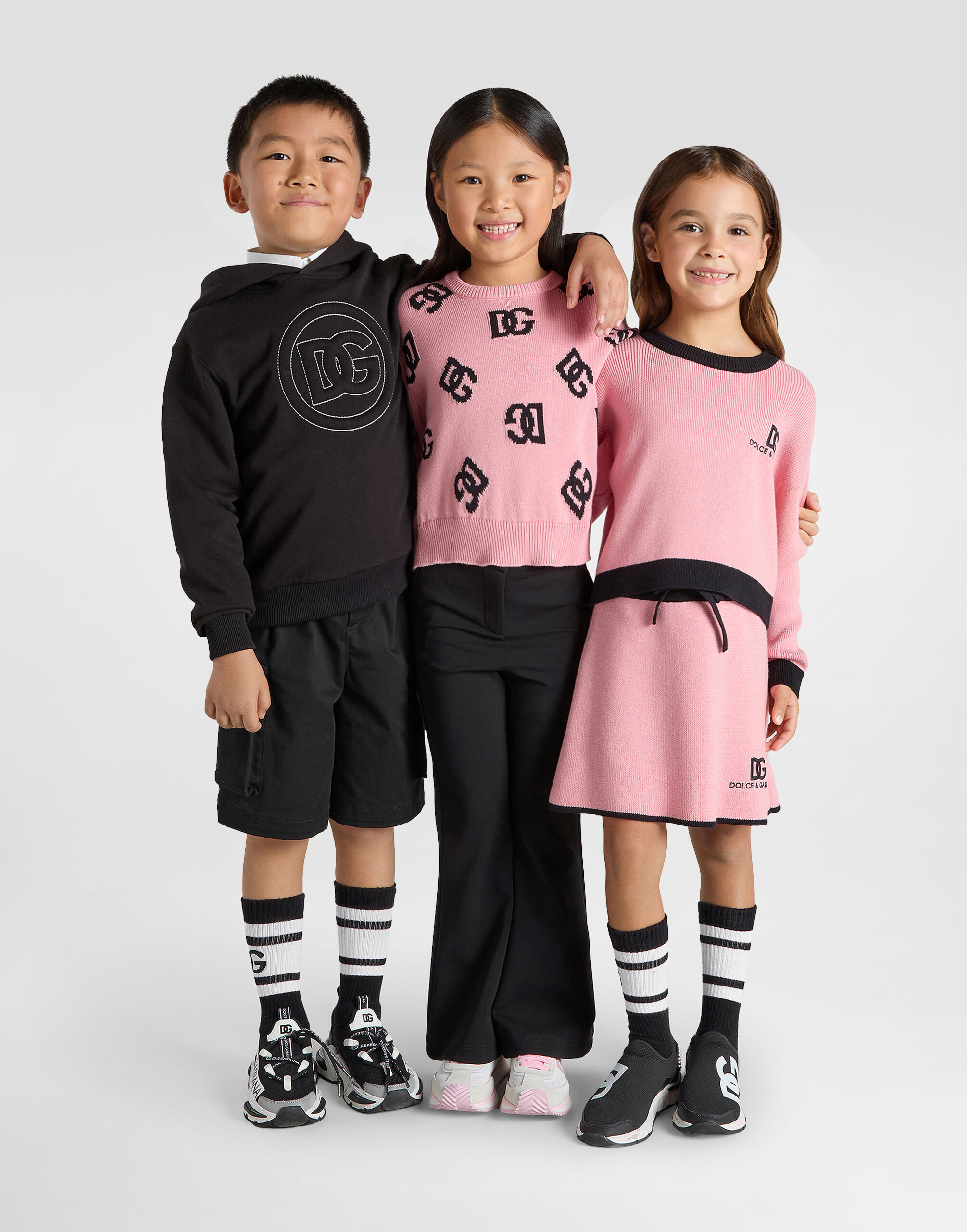 Plaint-knit pullover with DG logo in Pink for Girls | Dolce&Gabbana®