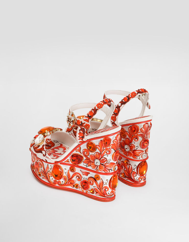 111 Dolce & Gabbana   