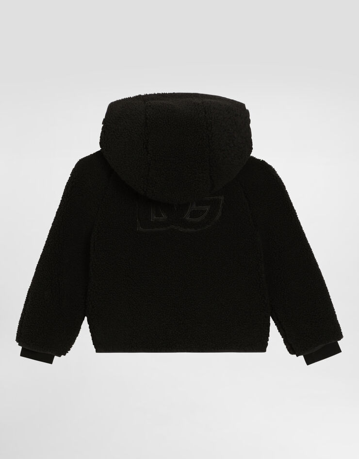 Dolce & Gabbana Jacke aus Kunstfell mit Logoplakette Schwarz L4JB7LFUP7K