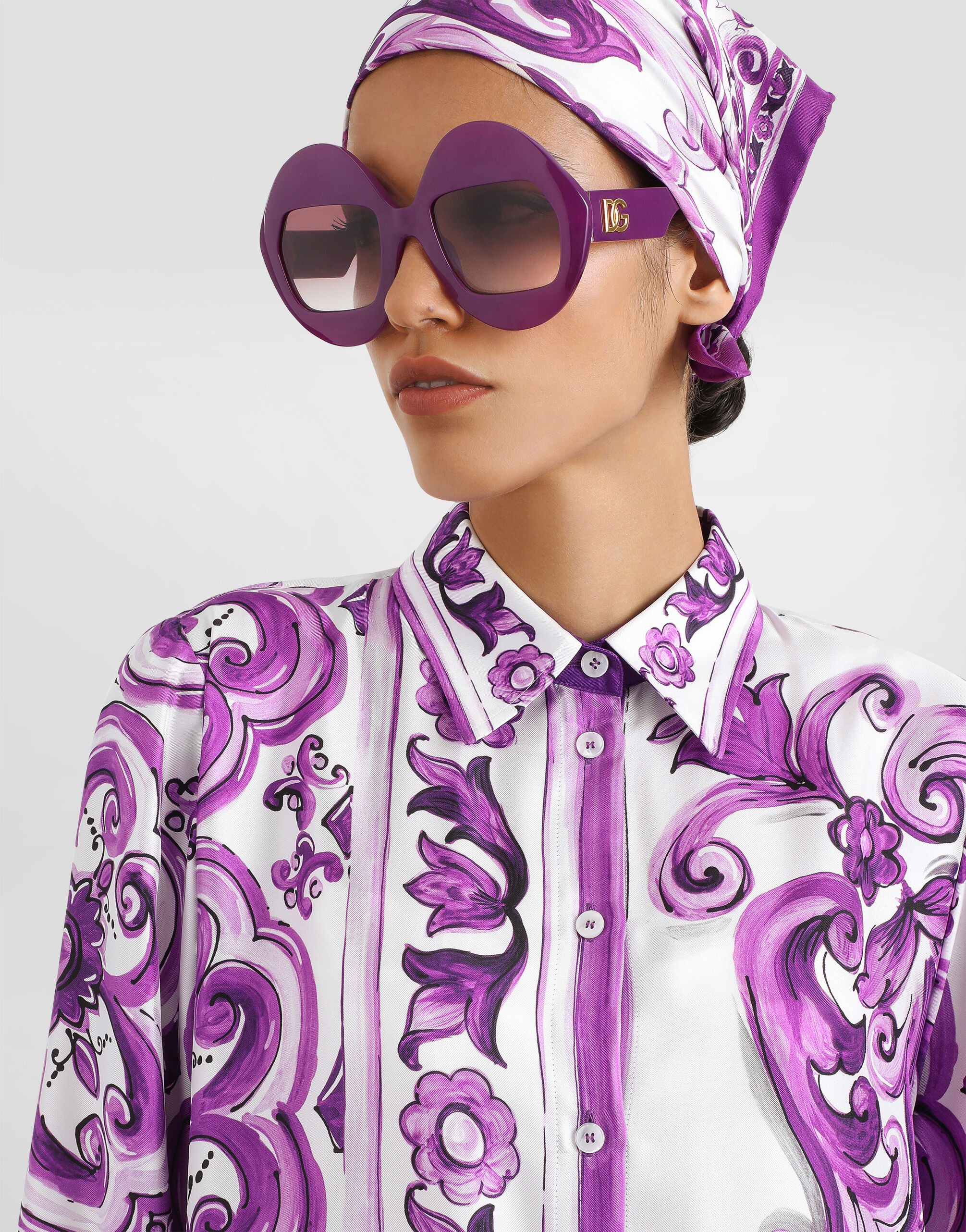 Galliano シルク素材 総柄 長袖ブラウス Majolica-print long twill shirt dress in Multicolor for Women