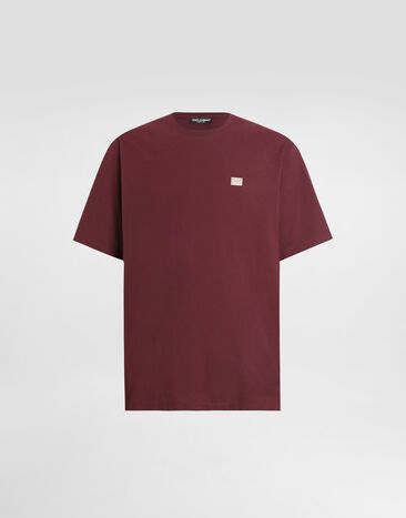 Dolce & Gabbana T-Shirt aus Baumwolle mit Plakette Burgunderrot G8SE3TFU7EN