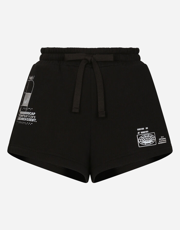 Dolce & Gabbana Shorts aus Baumwolljersey mit Print DGVIB3:<br>• Schwarz<br>• Normaler Bund mit Gummi- und Tunnelzug<br>• Seitentaschen<br>• Innenbeinlänge 5 cm bei Größe 40 IT<br>• Beinsaum 34 cm bei Größe 40 IT<br>• Das Model ist 175 cm groß und trägt Größe 40 IT<br>• Made in Italy DGVIB3 Schwarz FT003TG7K6X