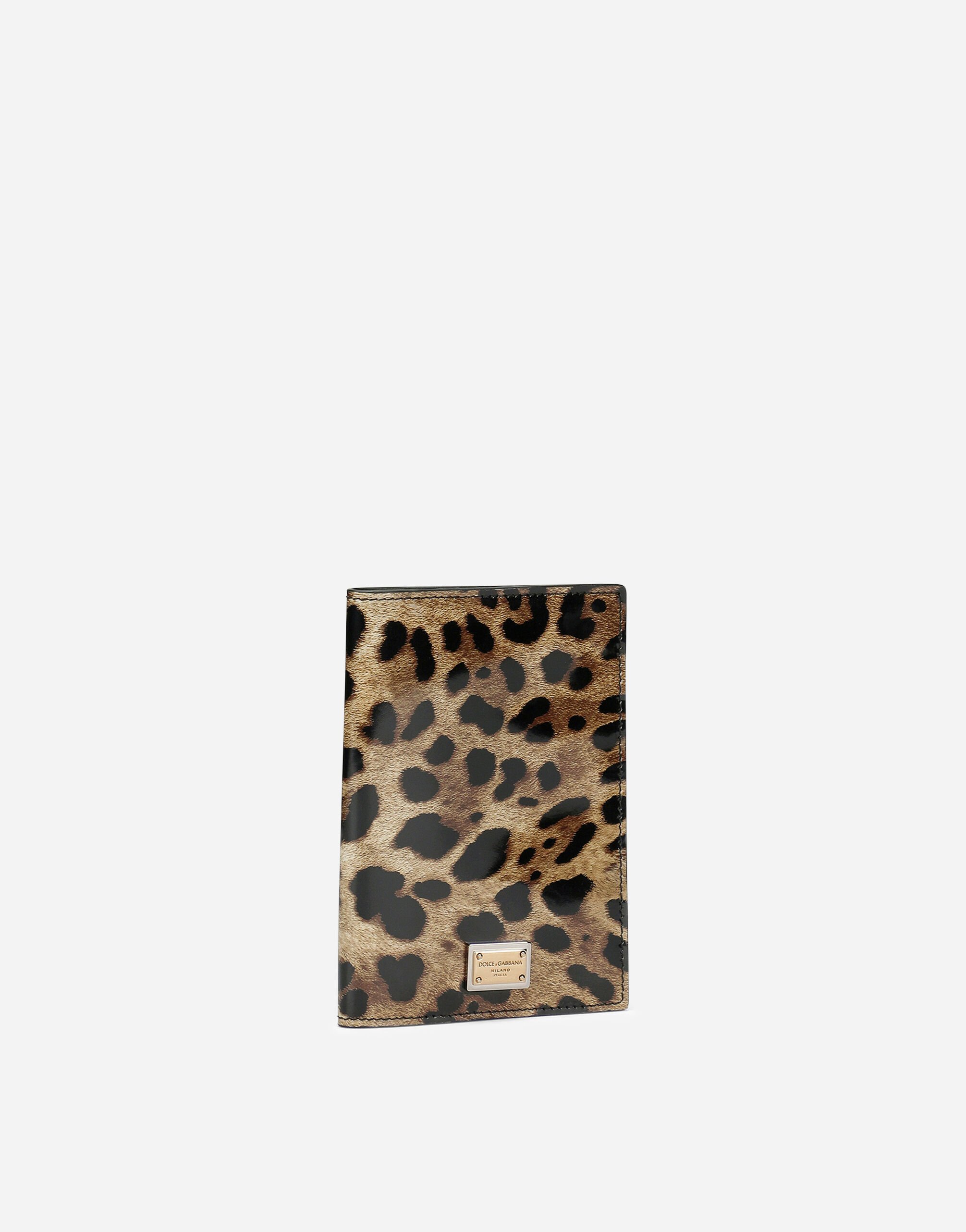 Polished calfskin passport holder with leopard print in