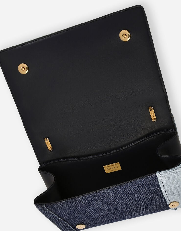 Dolce & Gabbana حقيبة DG للفتيات من الدنيم المرقع وجلد عجل سادة لون الجينز الأزرق BB6498AO621