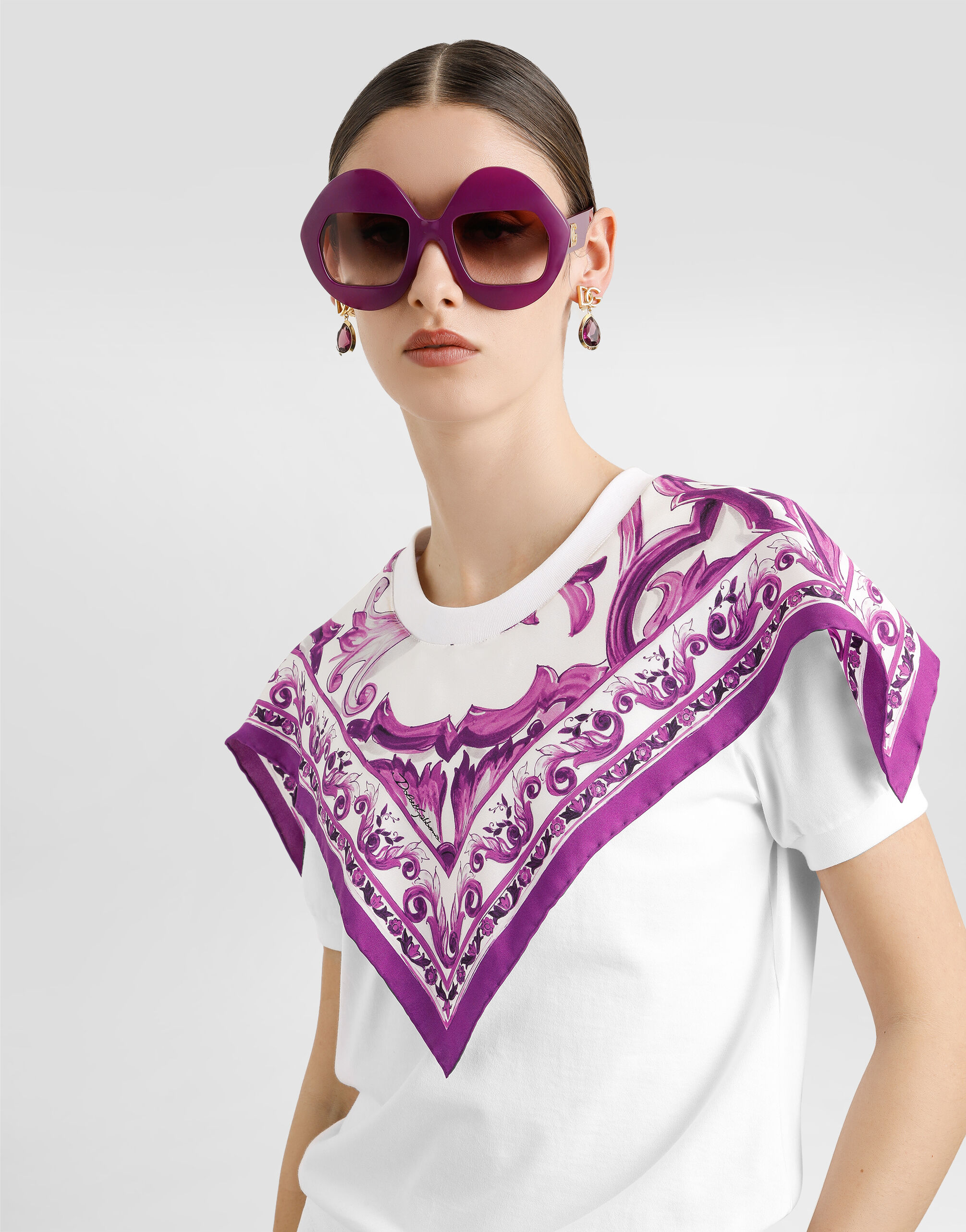 Whiteのウィメンズ T-shirt with silk foulard | Dolce&Gabbana®