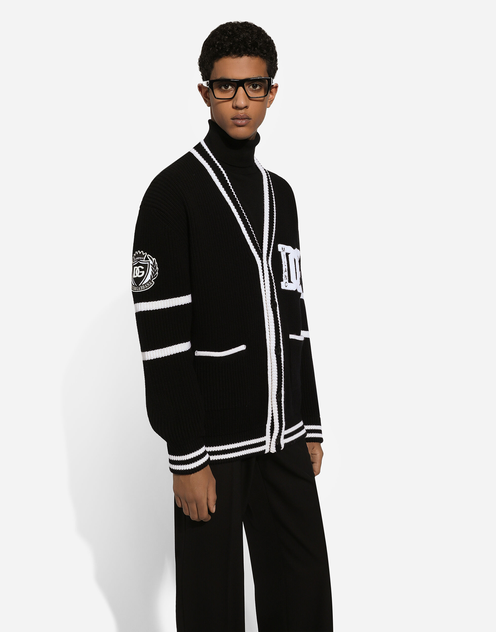 【送料&関税込】Dolce & Gabbana Cardigan With Logo Wool fisherman's rib-knit cardigan with DG logo patch in