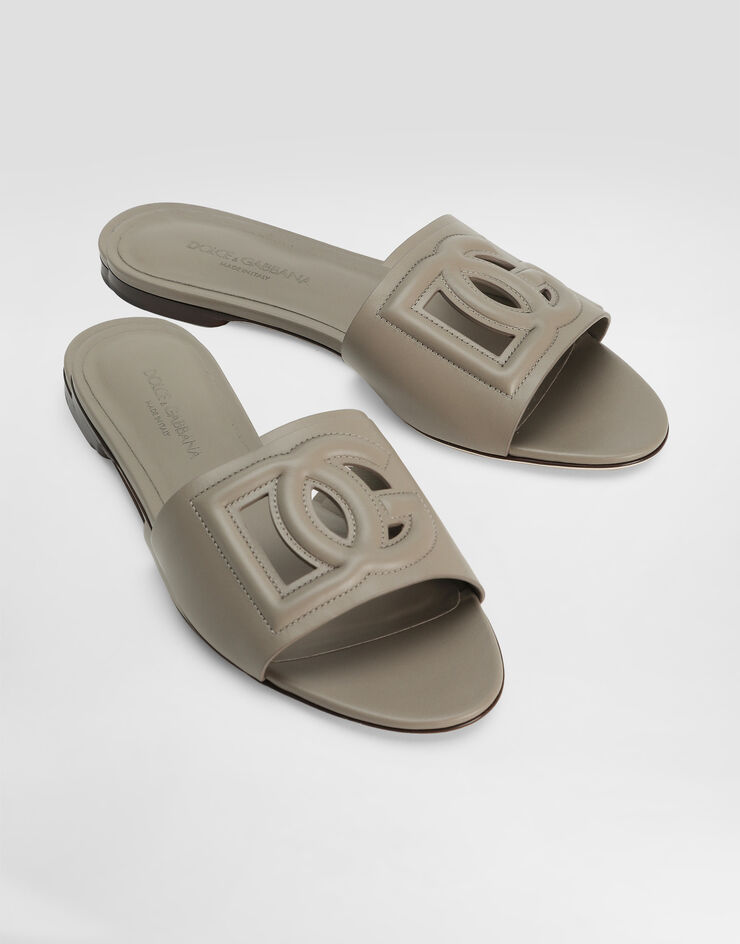 Dolce & Gabbana Sandalia pala en piel de becerro con logotipo DG Dolce & Gabbana Sandalia pala en piel de becerro con logotipo DG Beige CQ0436AY329