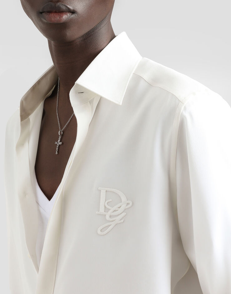 Dolce & Gabbana قميص حرير بتطريز شعار أبيض G5MO1ZFU1UQ