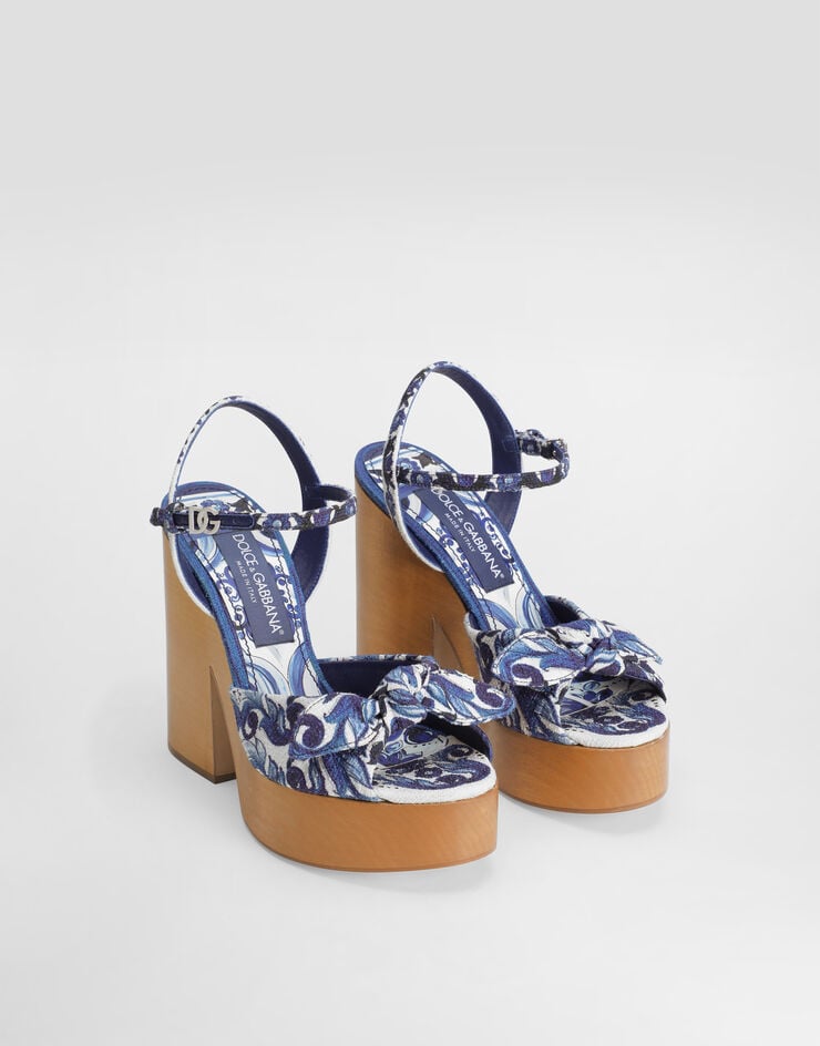111 Dolce & Gabbana   