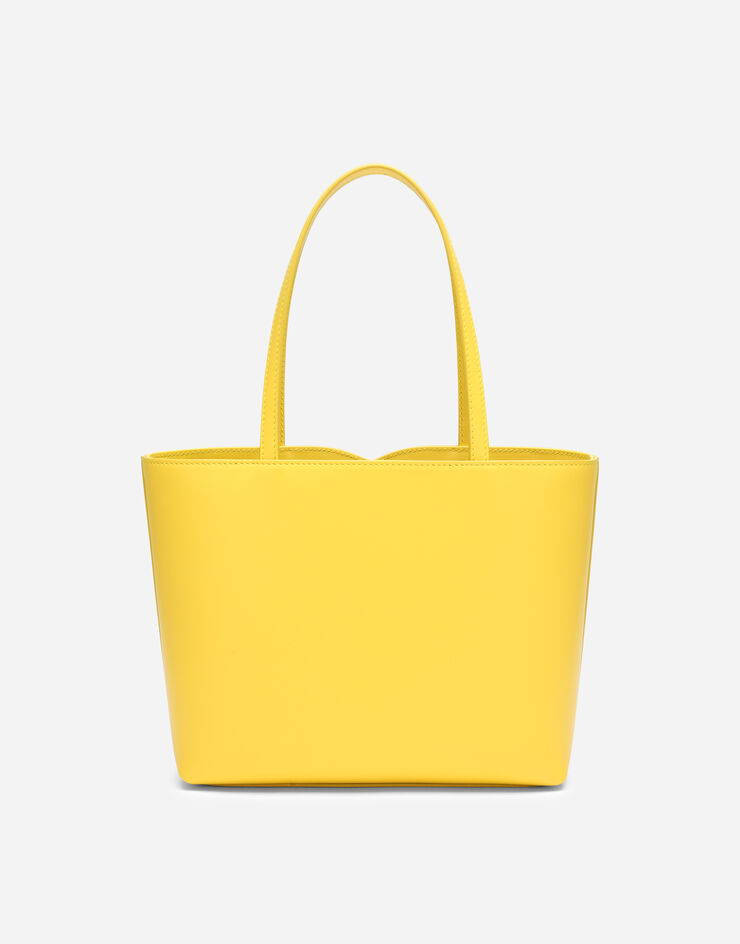 Dolce & Gabbana حقيبة تسوق صغيرة من جلد عجل بشعار DG أصفر BB7337AW576