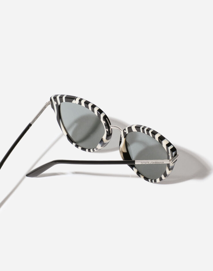 Dolce & Gabbana DNA Sunglasses Black on zebra print VG4492VP28G