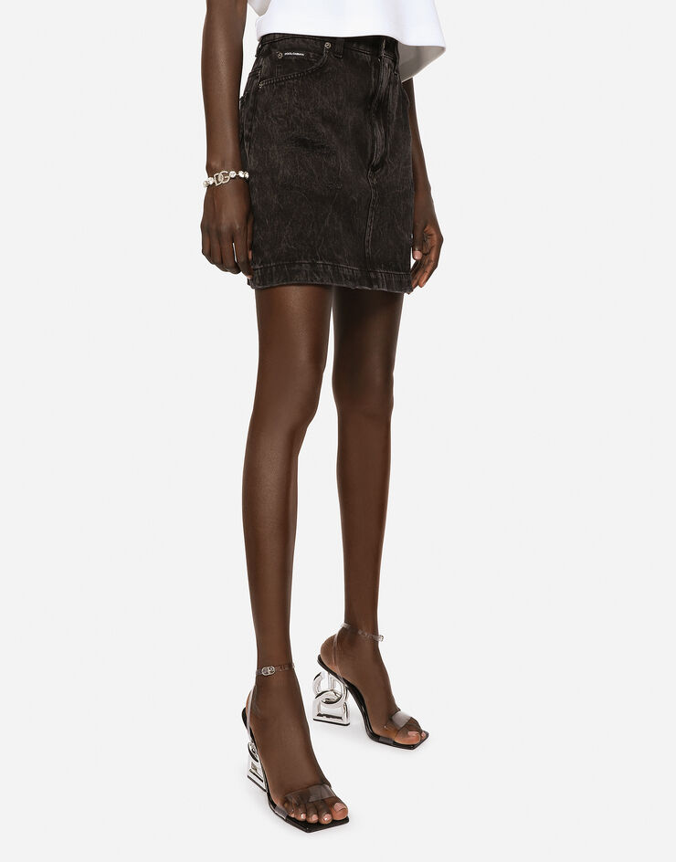 Dolce & Gabbana تنورة قصيرة من دنيم مغسول متعدد الألوان F4BWMDG8HR1