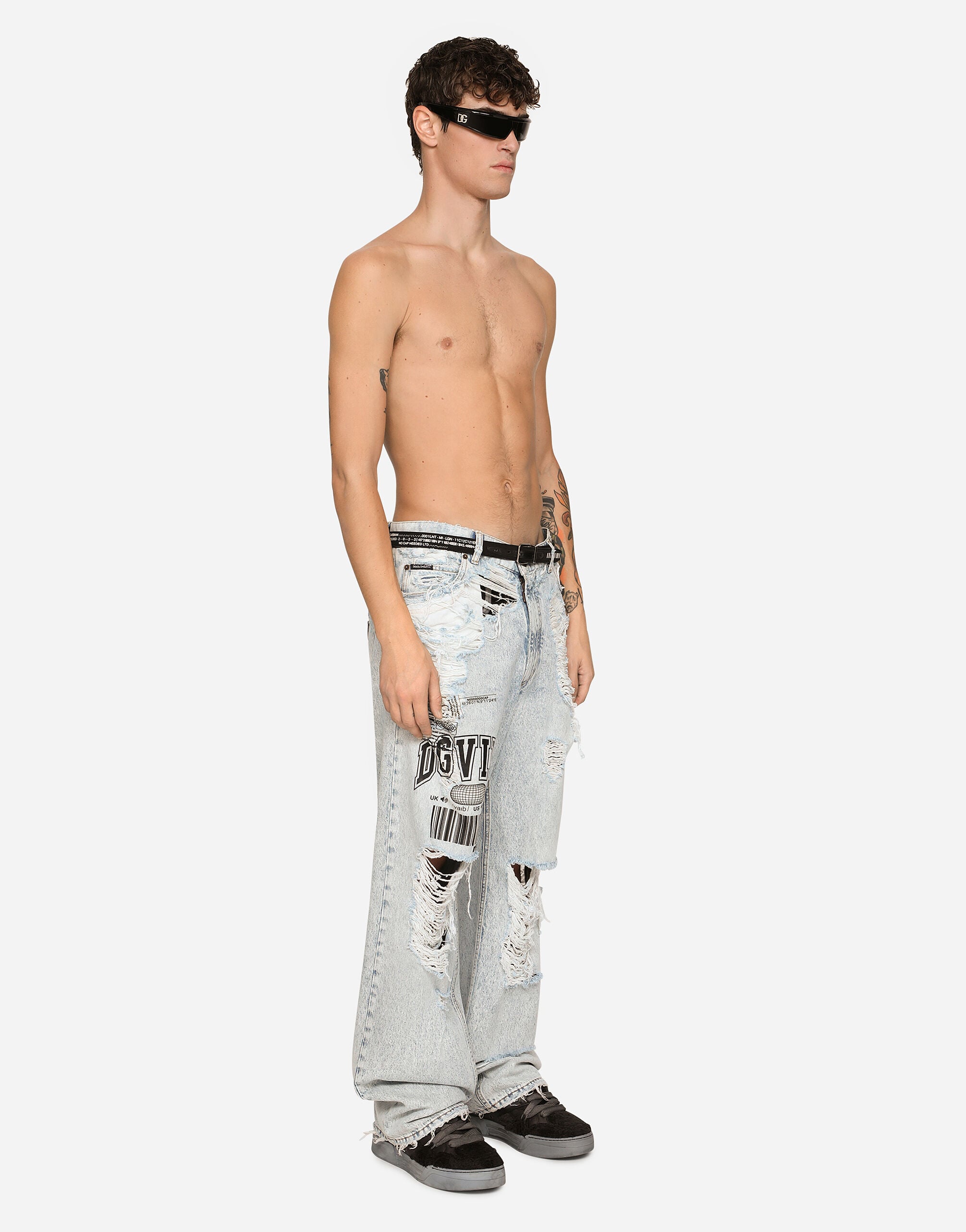 Oversize jeans with rips, print and DGVIB3 patch in Multicolor for