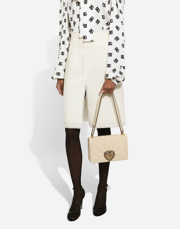 Dolce & Gabbana حقيبة كتف ديفوشن كبيرة أبيض BB7100AW437