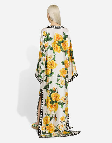 Dolce & Gabbana Caftan en soie à imprimé roses jaunes et manches kimono Imprimé F6ARJTGDA9D