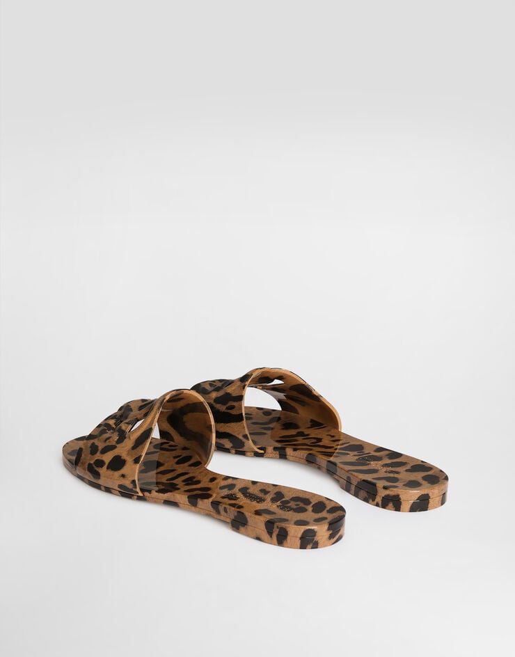 Dolce & Gabbana Leo-print rubber beachwear slides  CW2215A0017