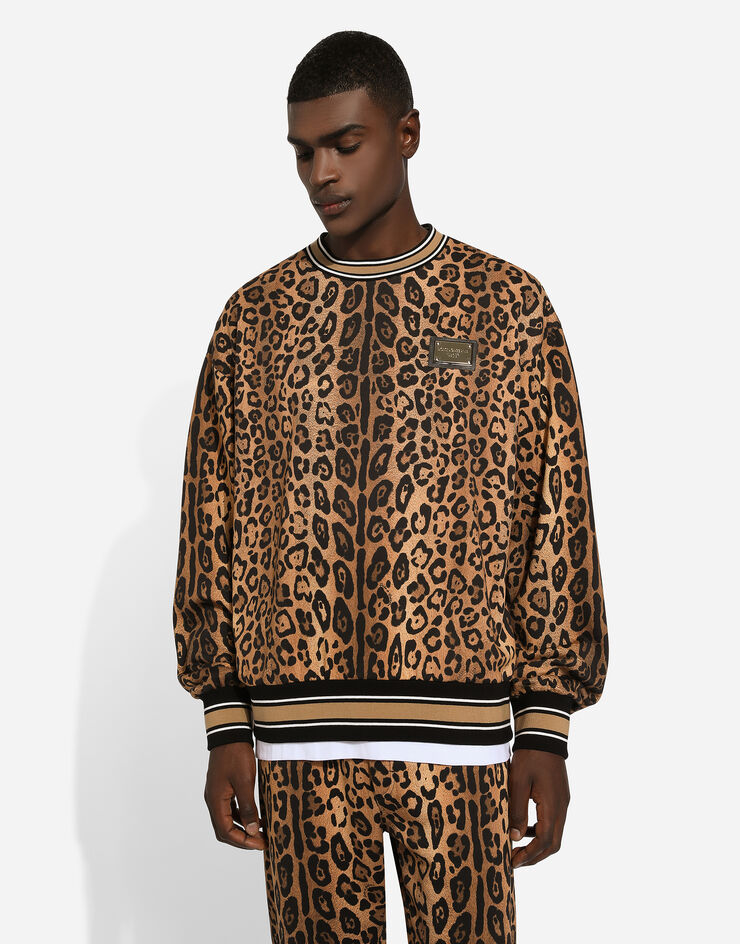 Dolce & Gabbana Sudadera con cuello redondo y crespo estampado leopardo con placa Estampado G9AHSTII7B4