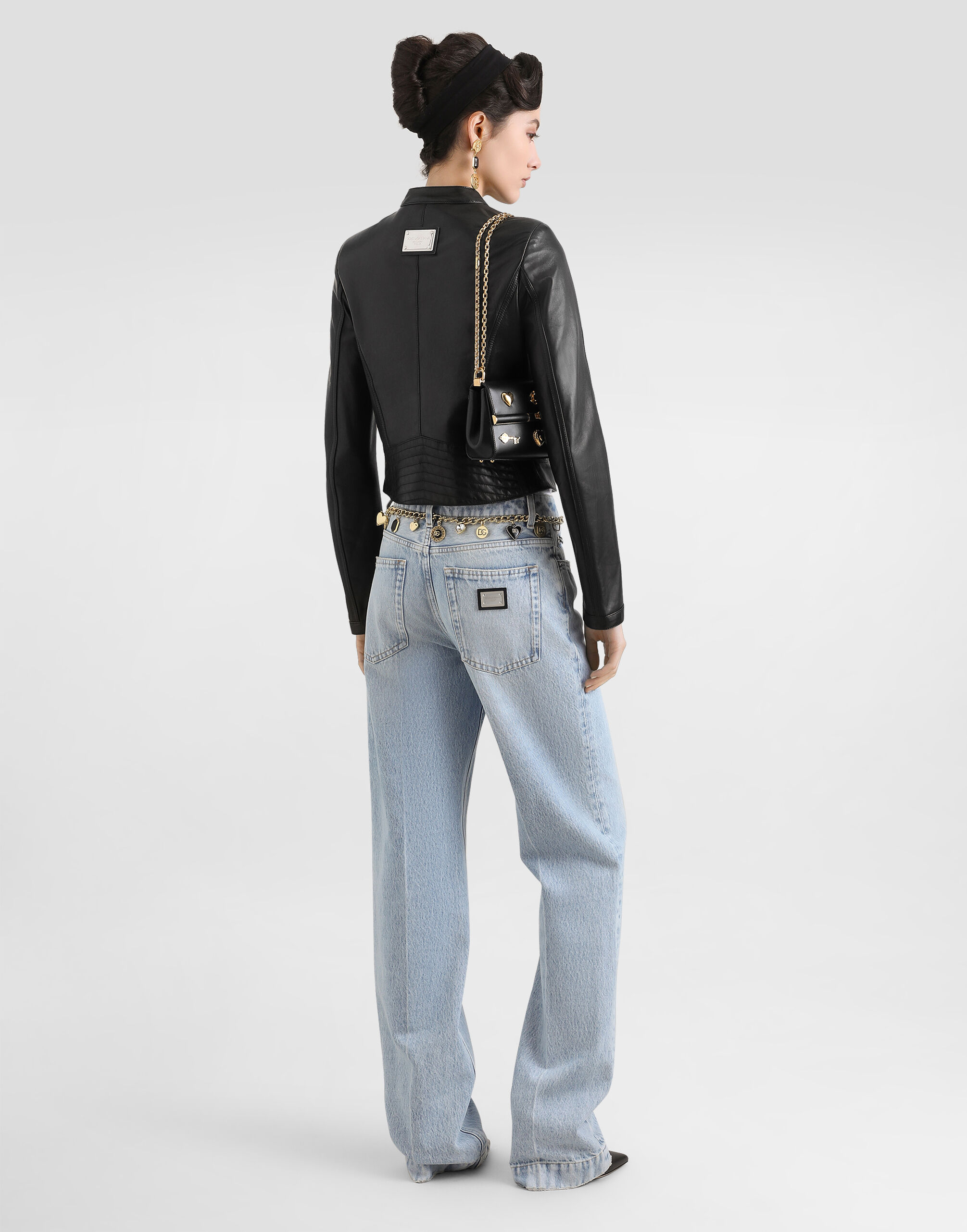 【Dolce & Gabbana】メタルDGロゴ入りコットンTシャツ メダル コットン Tシャツ