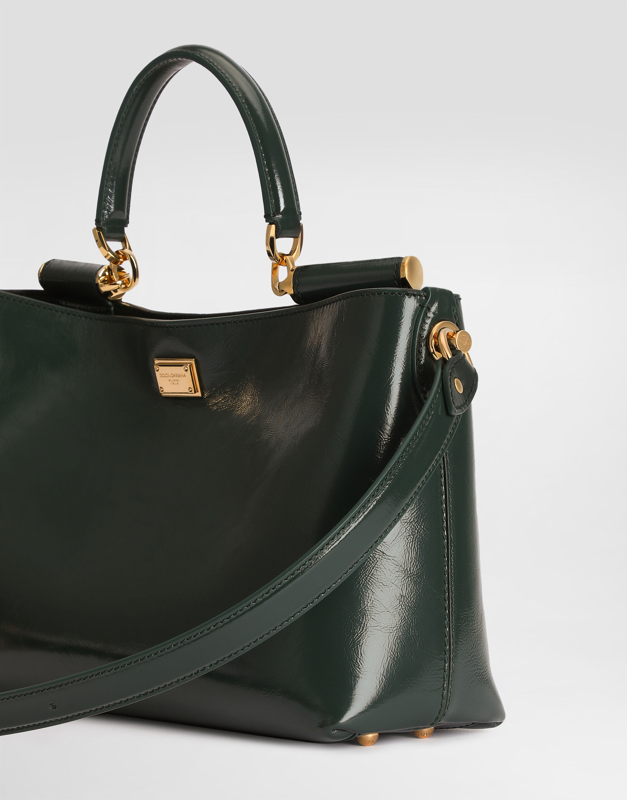 Medium Vittoria calfskin handbag in Green for Women | Dolce&Gabbana®