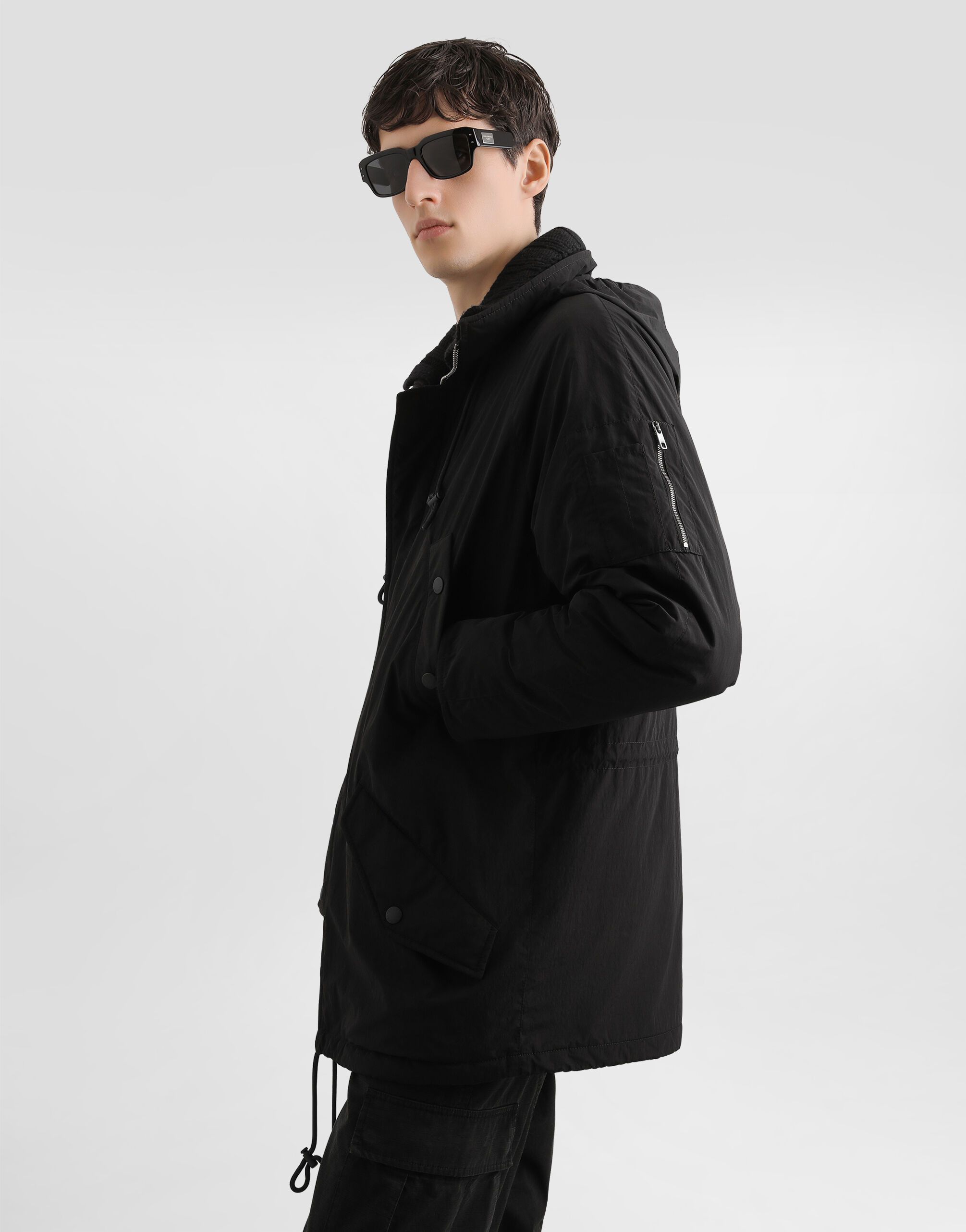 Blackのメンズ ナイロン フーデッド ジャケット | Dolce&Gabbana®
