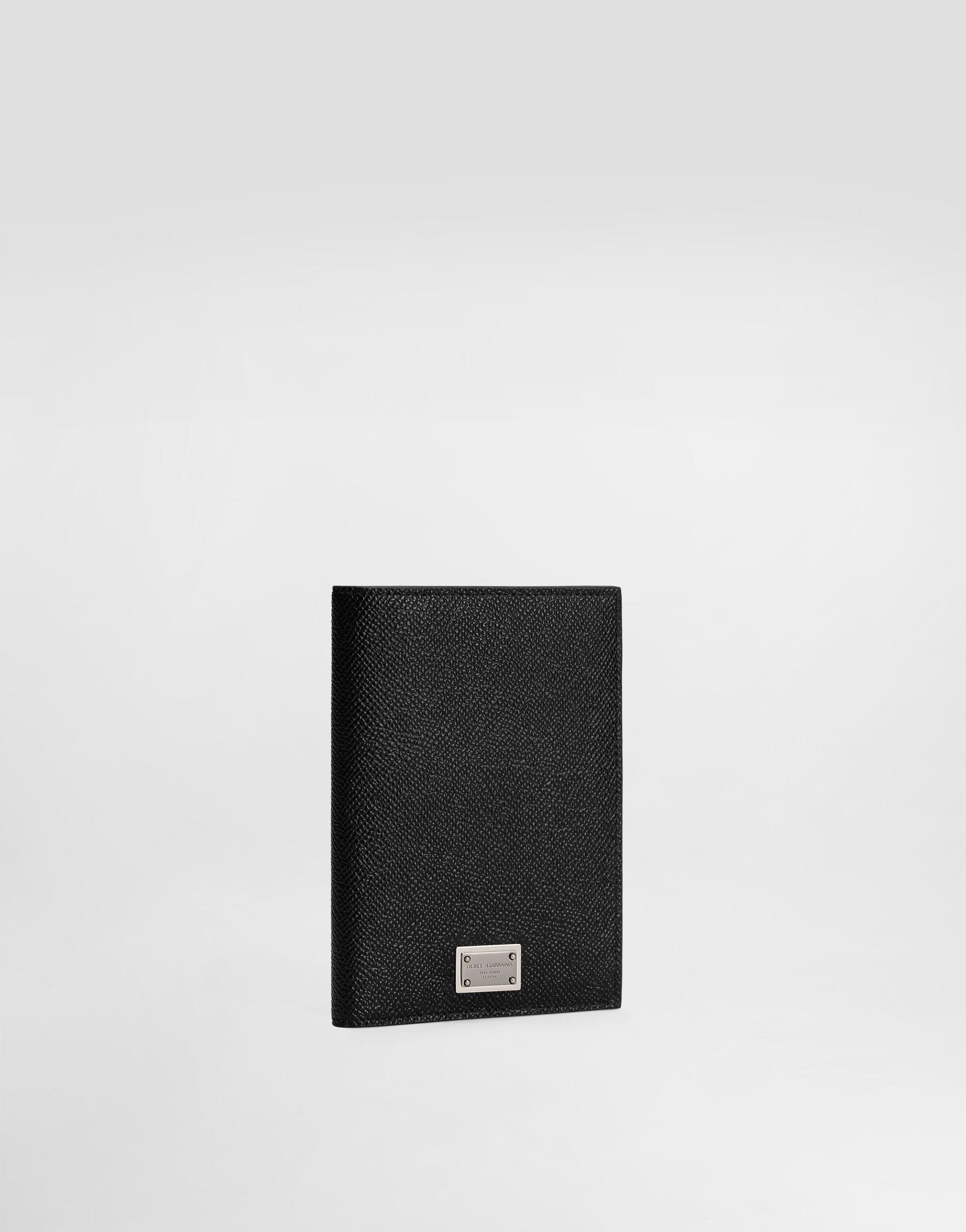 小物 Dolce & Gabbana passport case Calfskin passport holder with logo tag in Black for Men