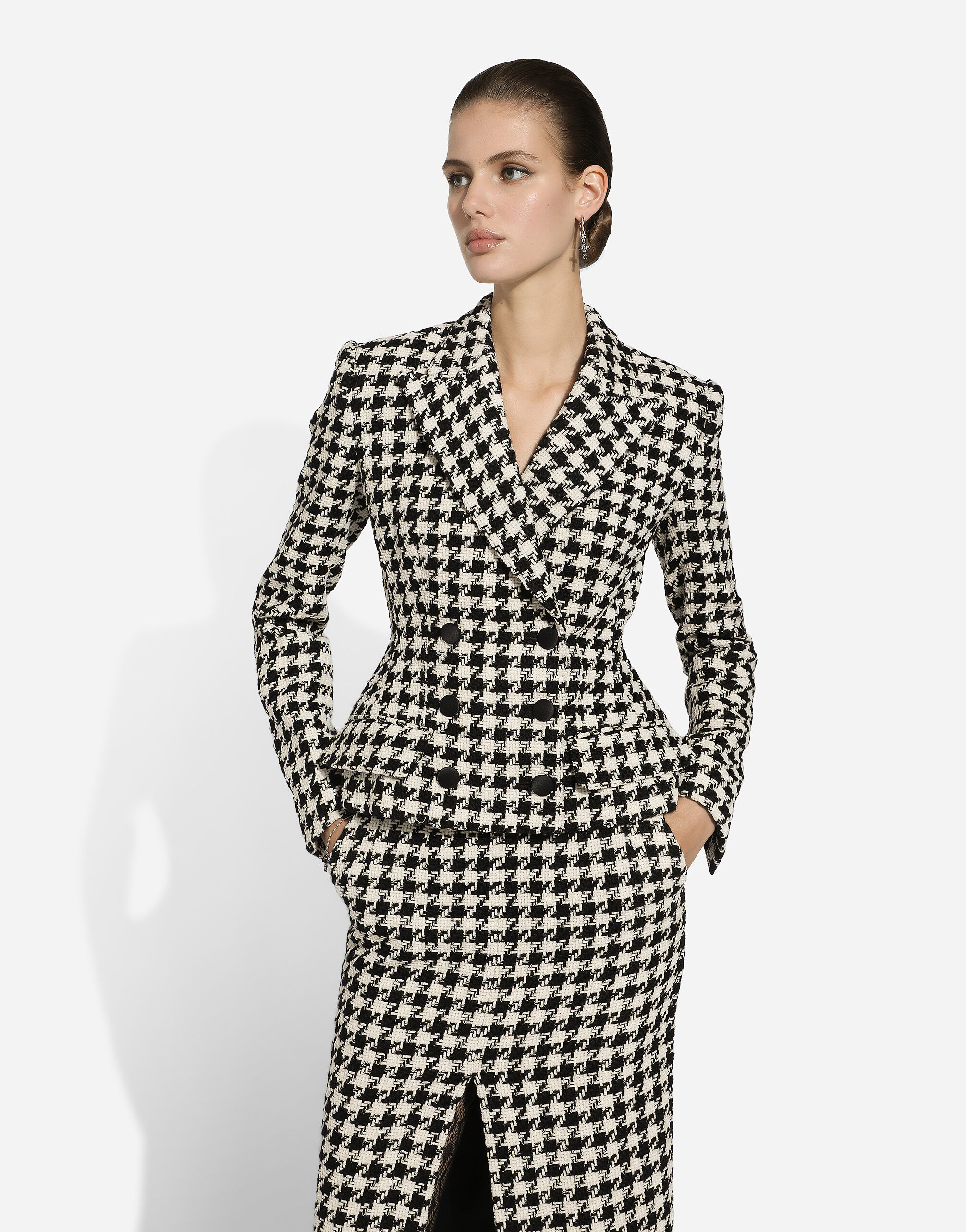 【関税&送料込】Dolce&Gabbana Houndstooth Wool Checked Coat Dolce & Gabbana Houndstooth Wool Checked Coat – LOZURI®