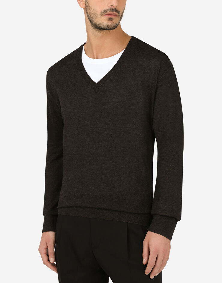 Dolce & Gabbana Cashmere v-neck sweater Grey GX413TJAWLA
