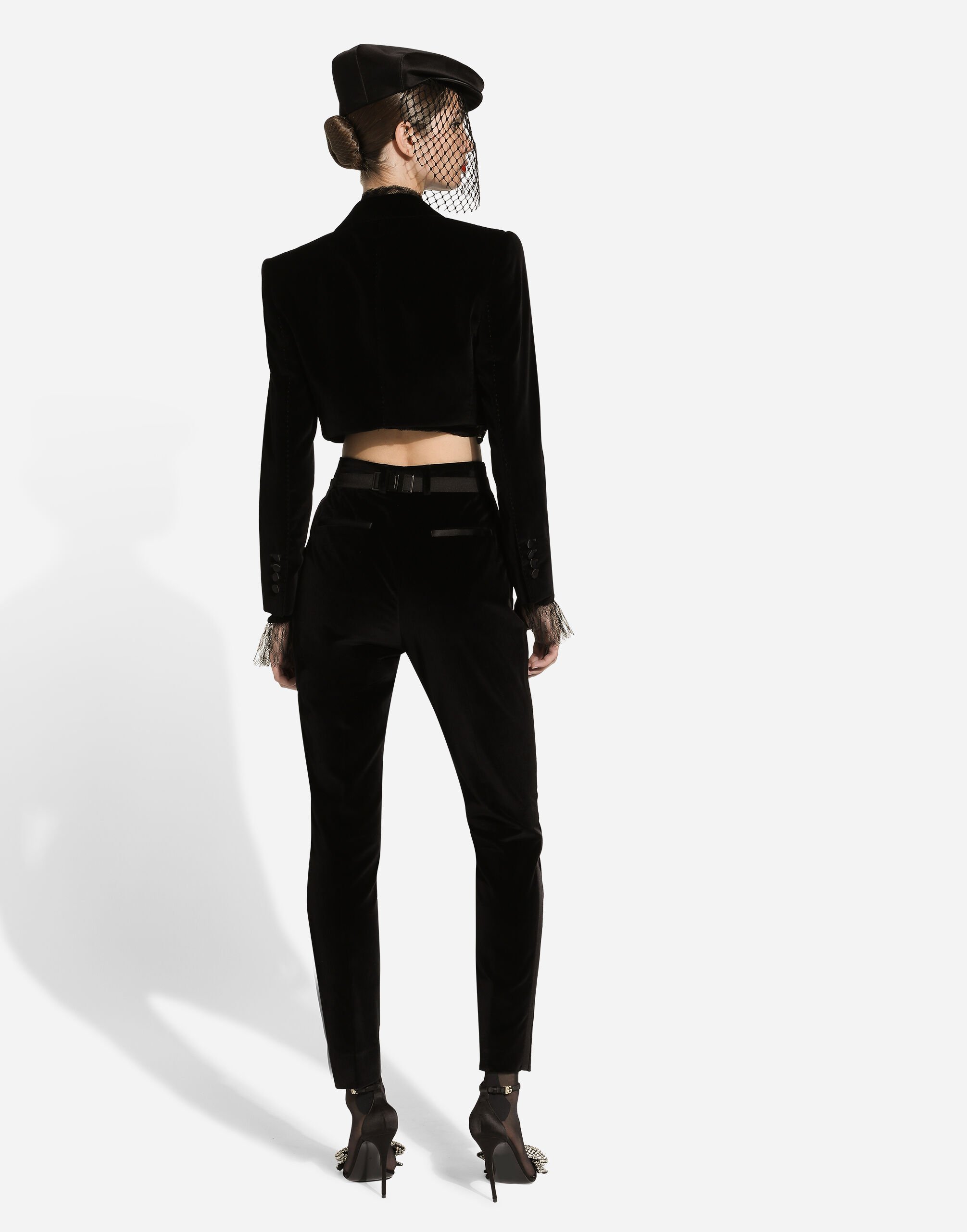 格安販売の Velvet Spencer tuxedo jacket in Black for Women ジャケット・アウター
