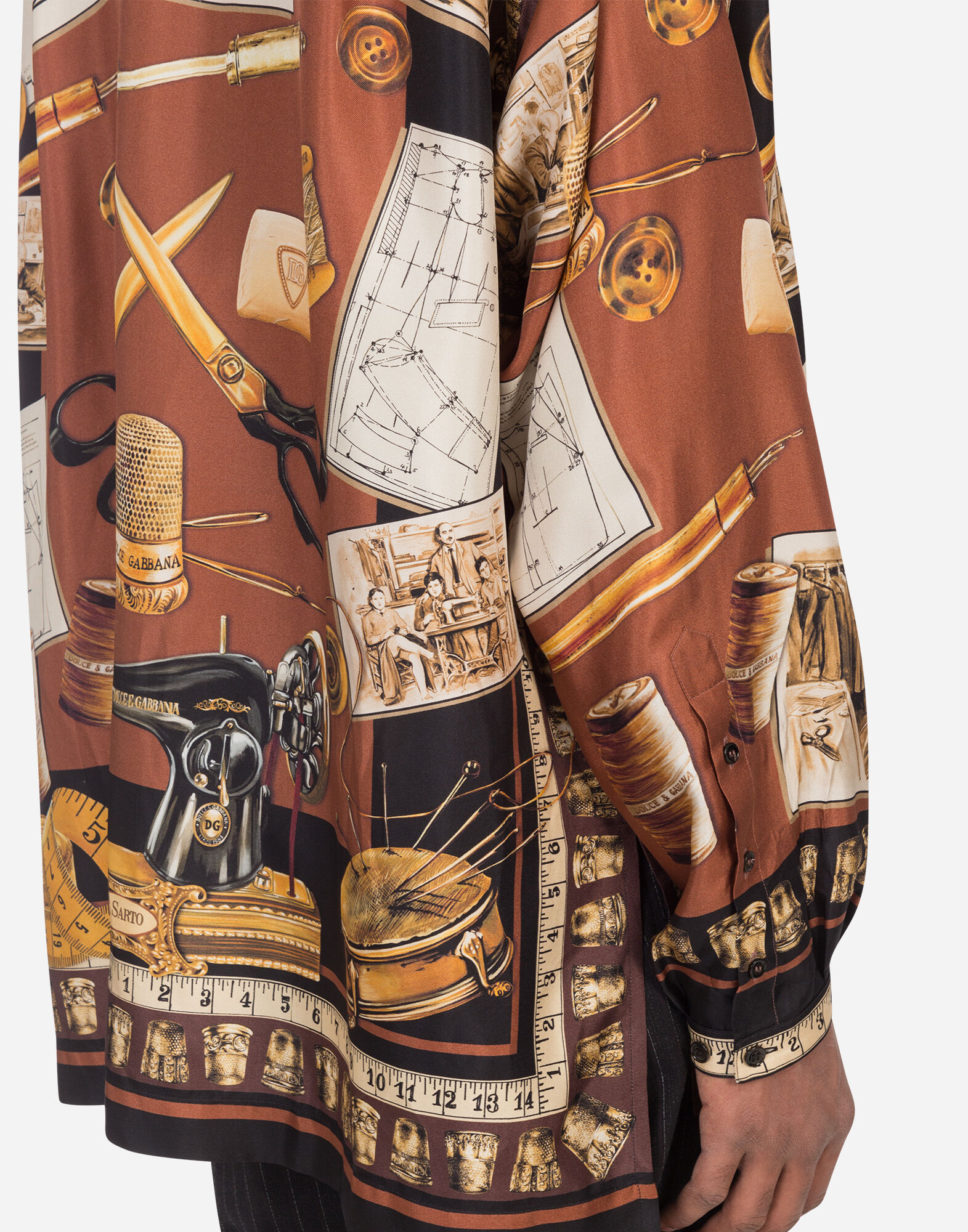 Tシャツ・カットソー Dolce & Gabbana 'Hawaii' silk shirt (G5LY2TGJ453 HH5DQ) Majolica-print hawaii silk jacquard shirt in Multicolor for