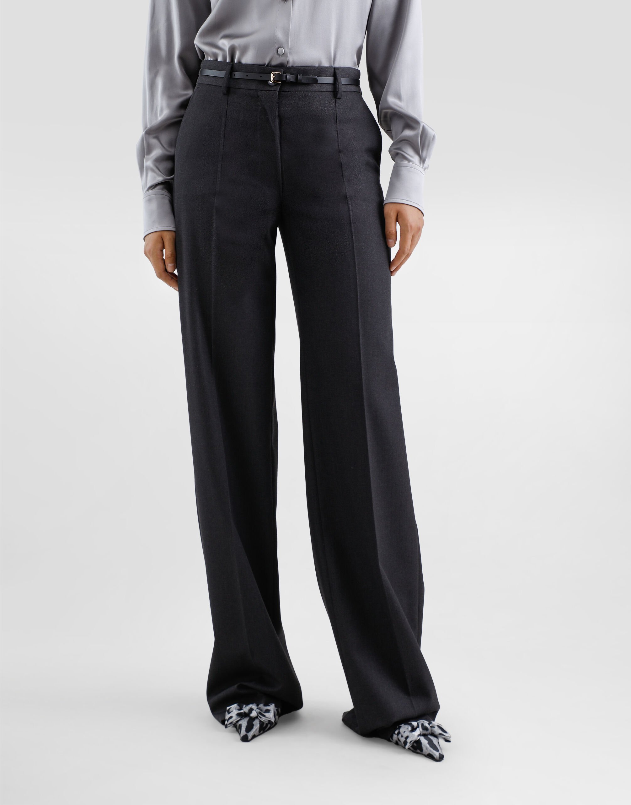 パンツ Dolce & Gabbana SS25 Graphite wool pant (FTC31TFU287 S8290) Flared woolen pants in Grey for Women | Dolce&Gabbana® US