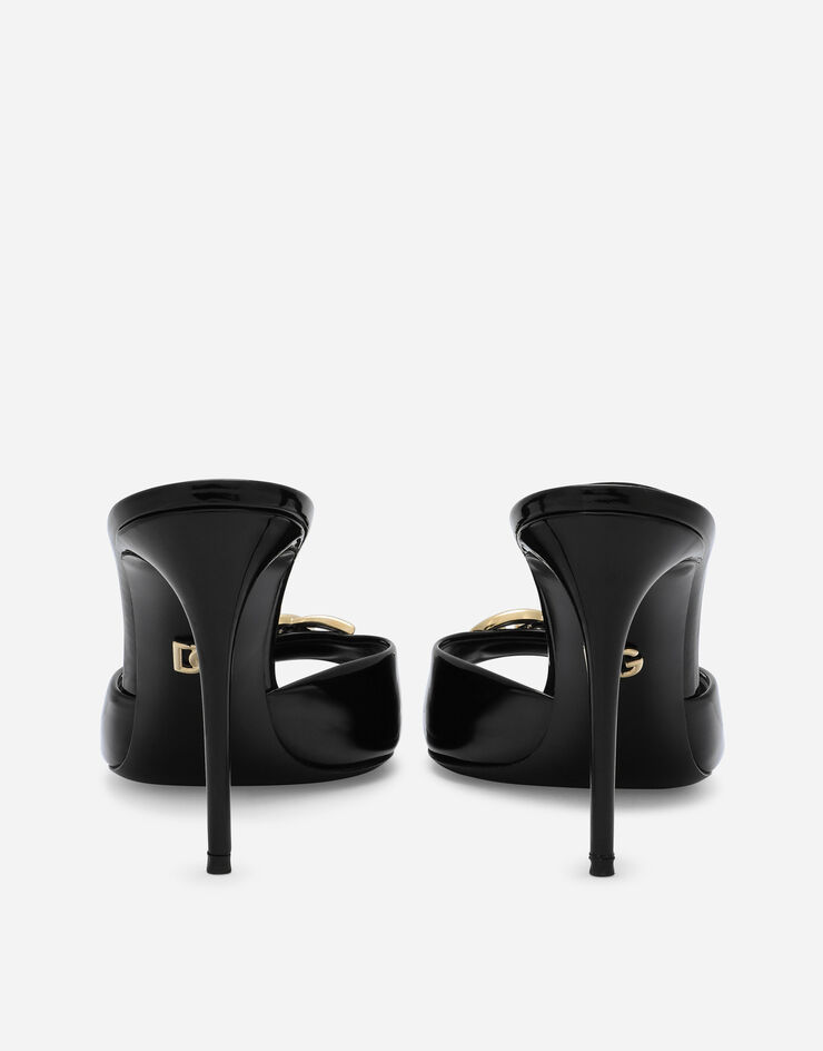 Dolce & Gabbana Mules en cuir verni à logo DG Noir CR1484A1471