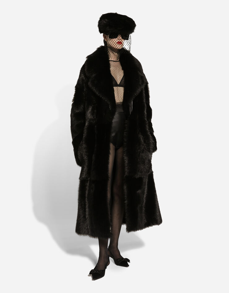 Dolce & Gabbana Einreihiger Mantel aus Schaffell Schwarz F0W2DFFUP9B